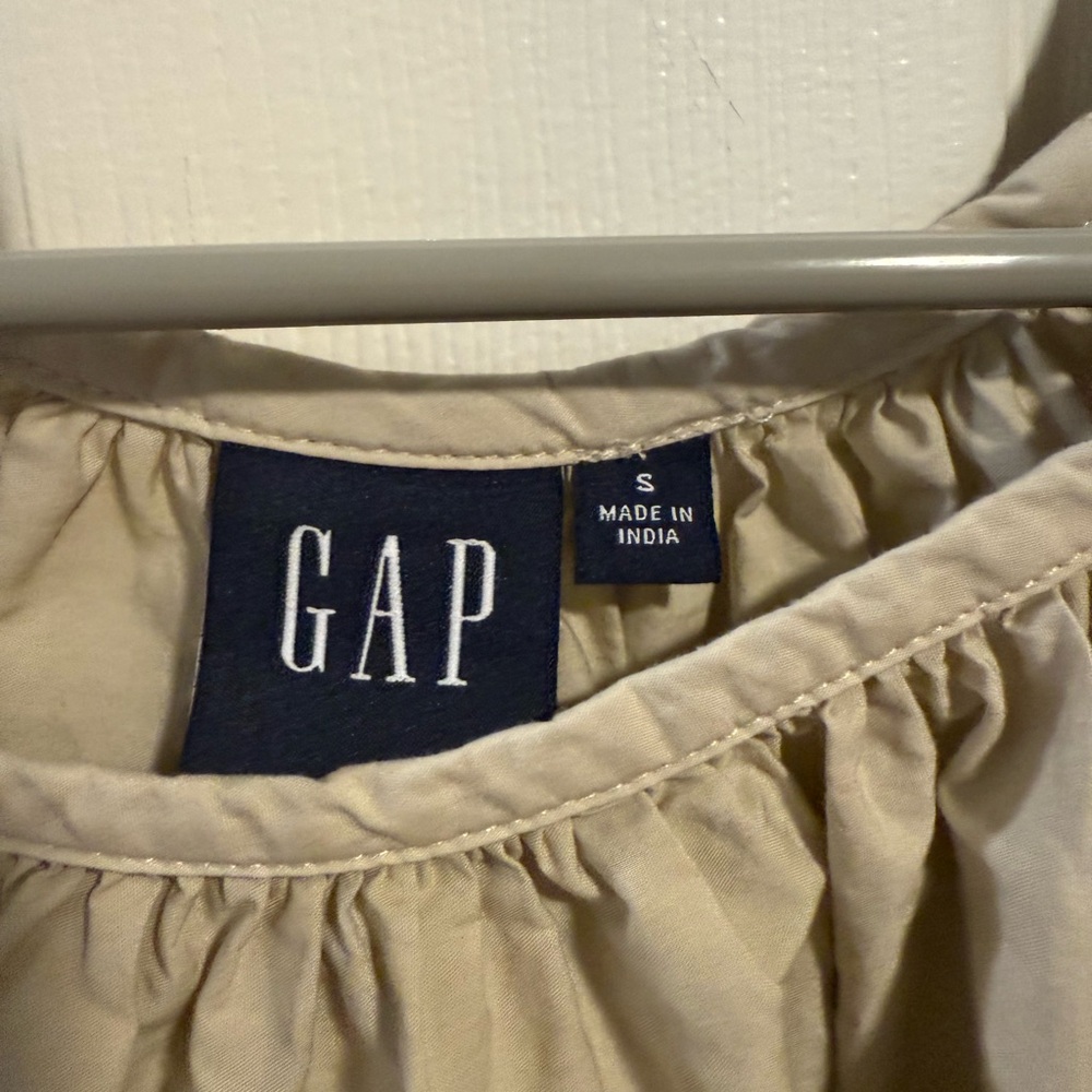 GAP Women's Beige Eyelet Blouse - Picture 2 of 4